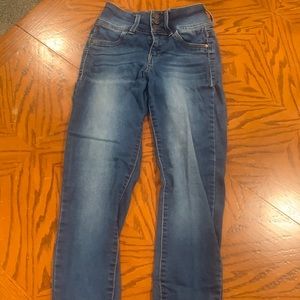 Juniors skinny jeans